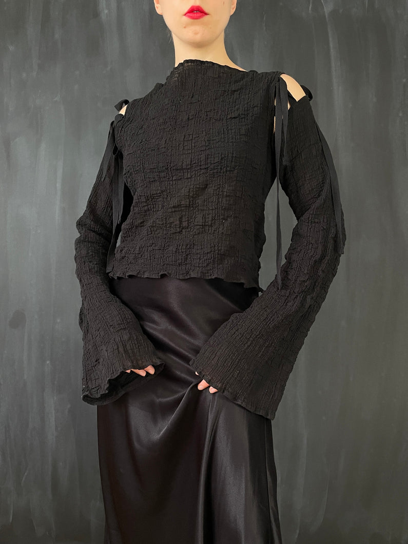 Detached Sleeve Top in Black Crinkled Cotton