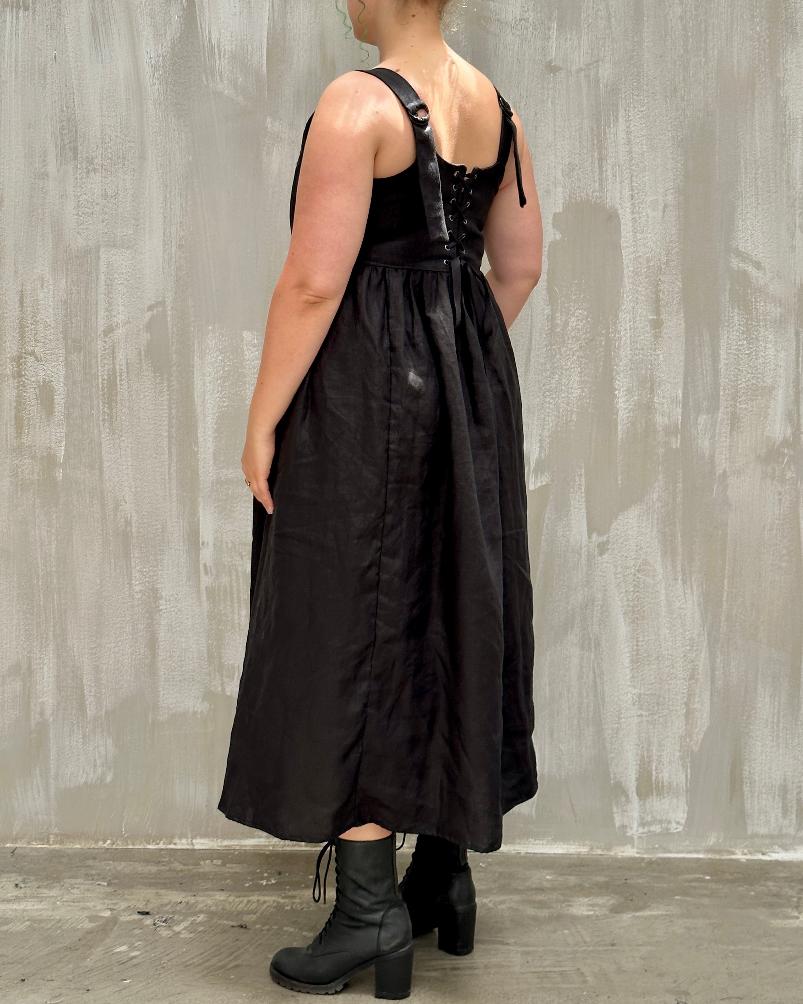 Caterina Stays Gown in Black Linen