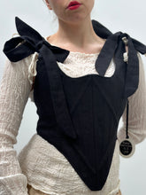 Sample Sale: Diamond Stays in Black Linen (Size I)