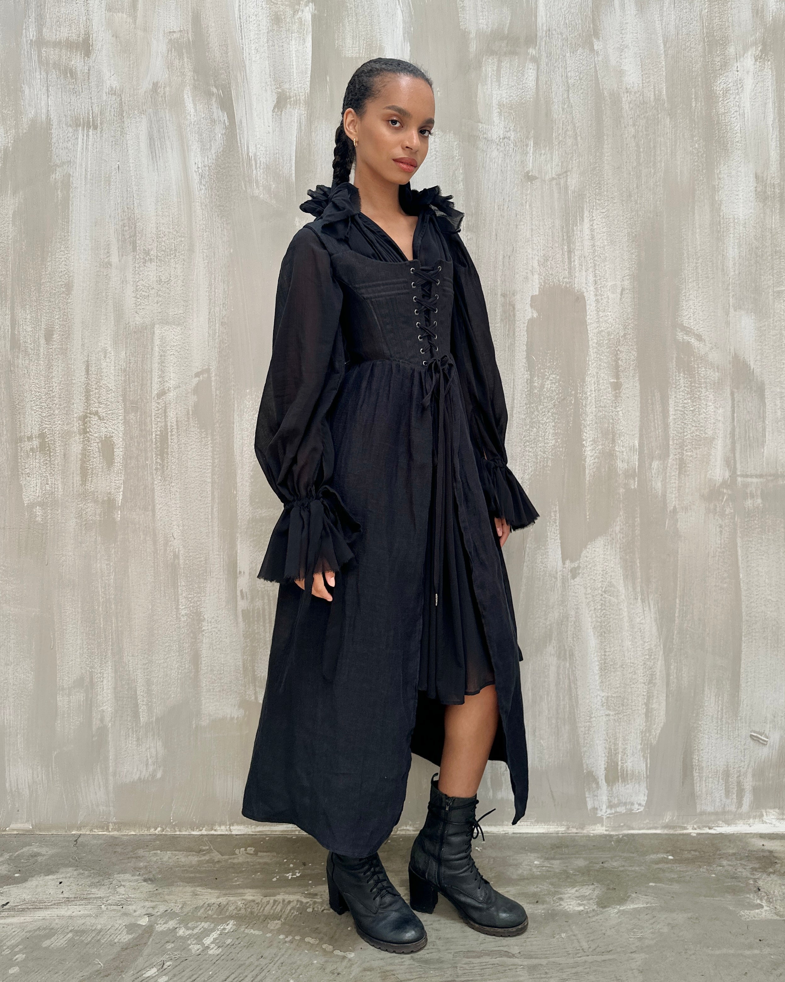 Caterina Stays Gown in Black Linen