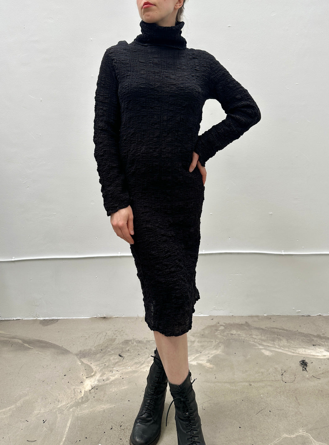 Sample Sale Turtleneck Dress in Black Crinkled Cotton Size I