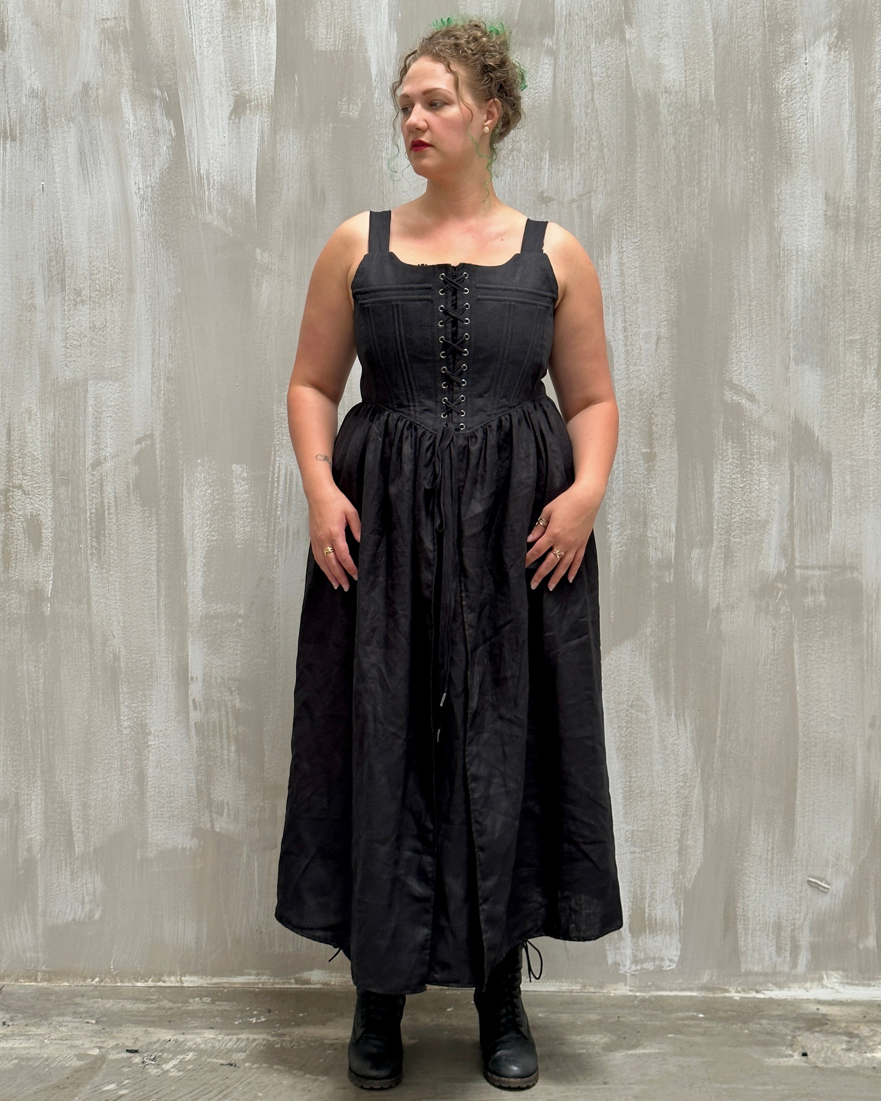 Caterina Stays Gown in Black Linen