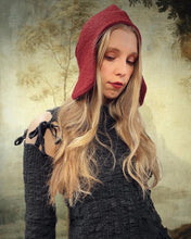Spangenhelm Toque in Wool