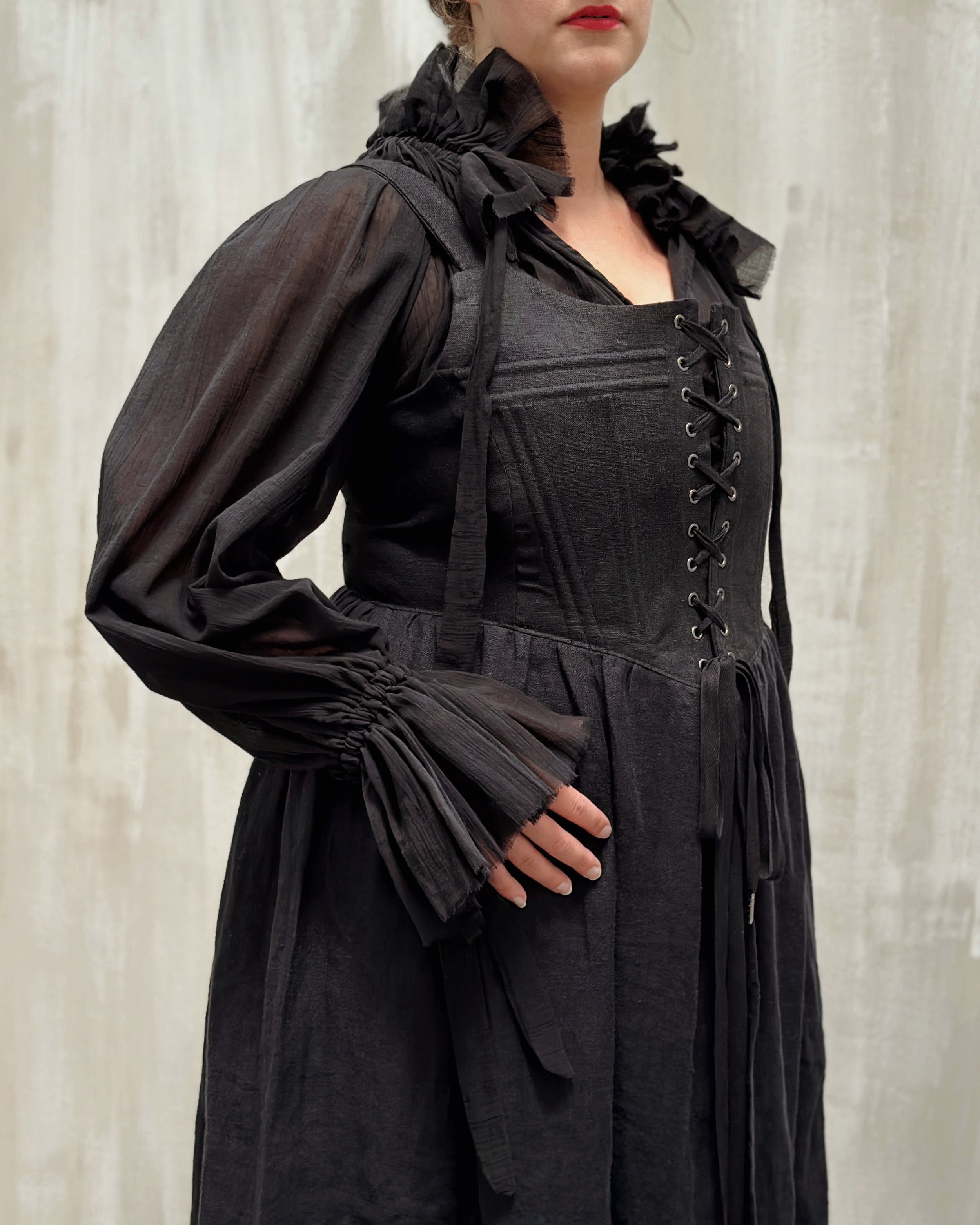 Caterina Stays Gown in Black Linen