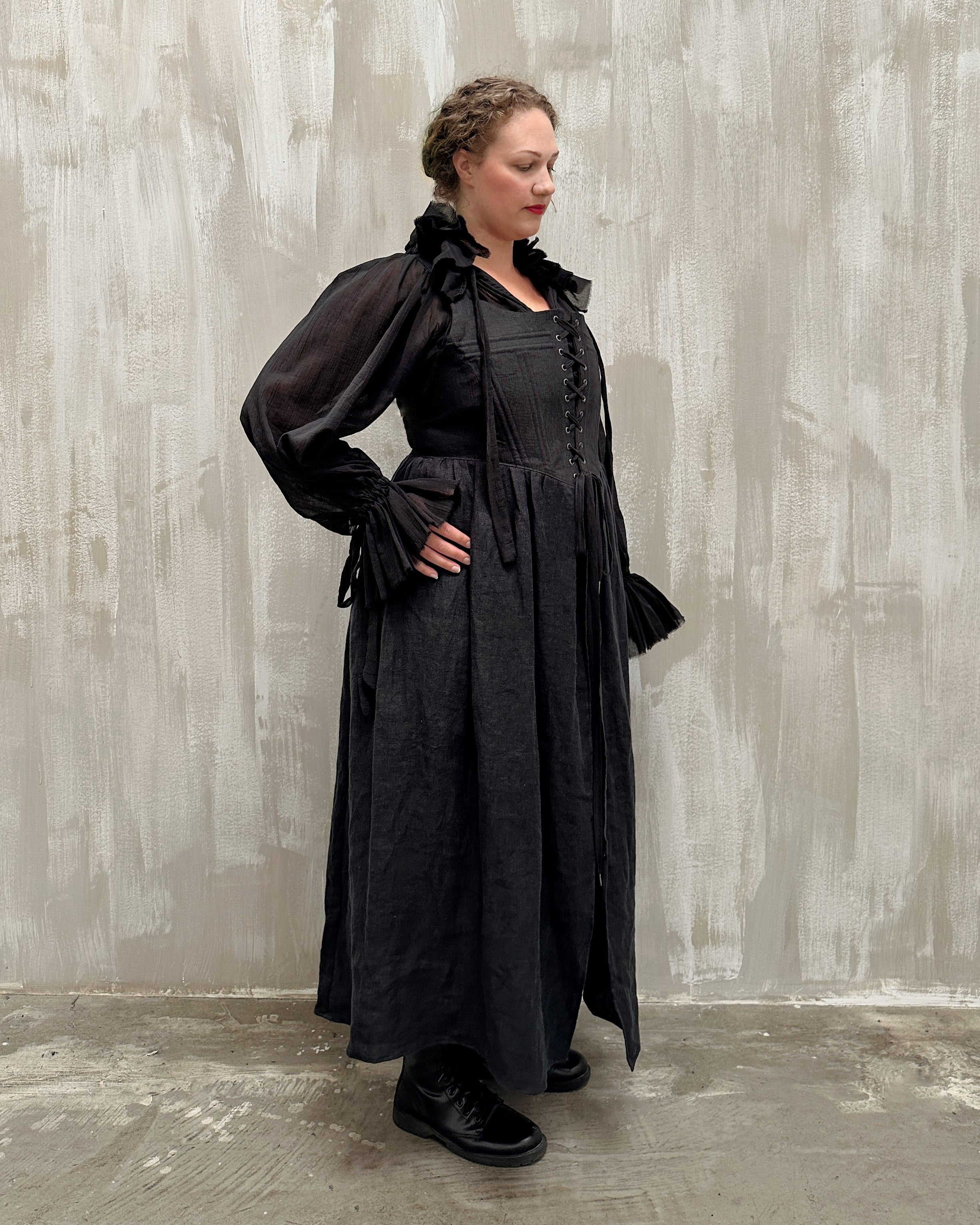 Caterina Stays Gown in Black Linen